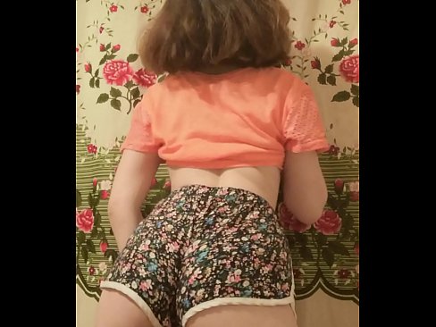 ❤️ Vogëlushja e re seksi duke zhveshur pantallonat e shkurtra në kamera Porno e vështirë në sq.quizfarmature.ru ❌️❤