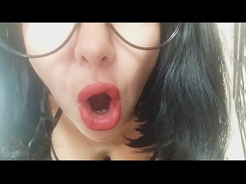 ❤️ Zemer, njerka jote nuk te le te shkosh ne shkolle sot... Kam shume nevoj per ty... Porno e vështirë në sq.quizfarmature.ru ❌️❤